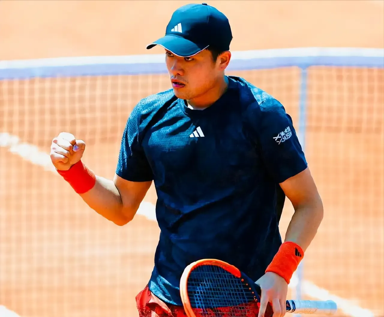 爱游戏体育app关于赛后法甲焦点战，费耶诺德豪取连胜，底气十足，训练强度明显提升的信息