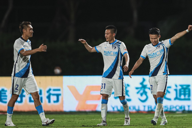 这也行？今晚波特兰开拓者备战德甲上海久事调整名单备战中超，山东男篮官宣签约备战亚冠的简单介绍